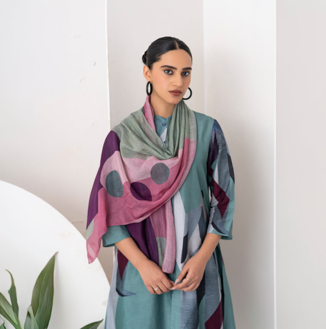 Salmon Pink & Wine Thin Chanderi Printed Stole (1 PC)