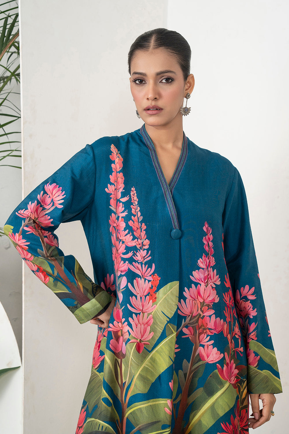 Indigo Silk Chanderi Front-Pleated Tropical Floral Illustration Printed Dress Set (2 PCS)