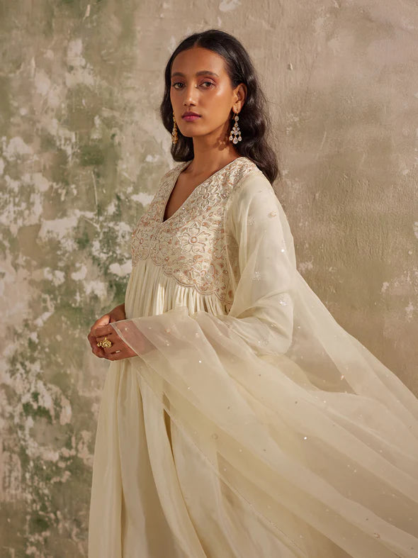 OASIS CREAM SILK KURTA SET