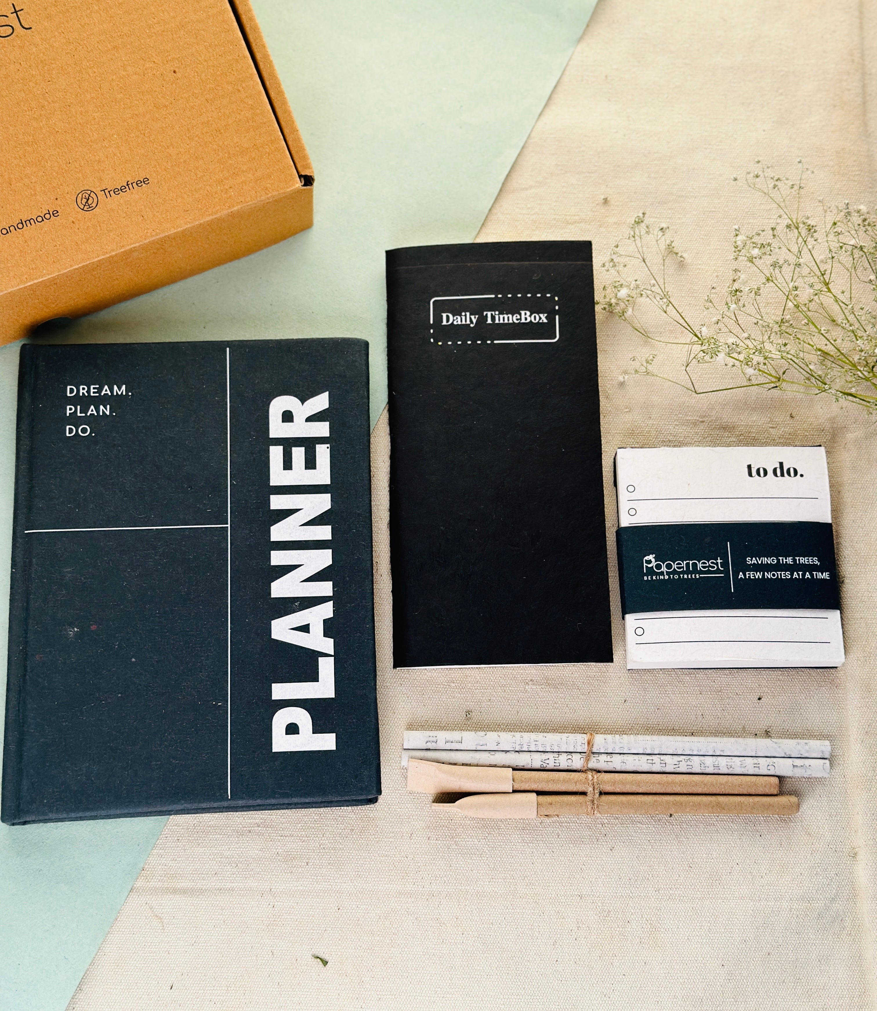 Sustainable 'Time management' Hamper - Classic Black