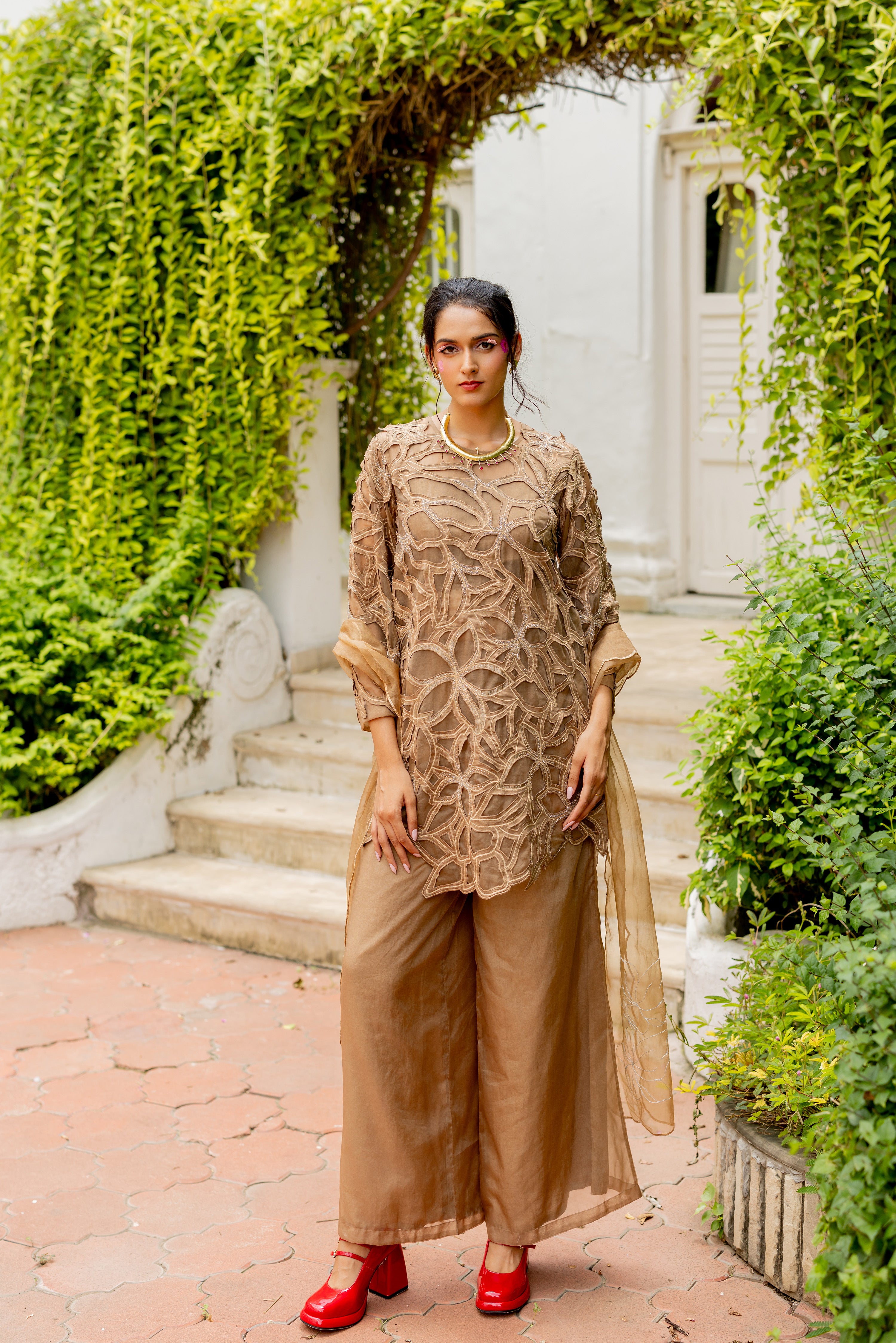 Mocha CUTOUT KURTA SET (Kshiti)