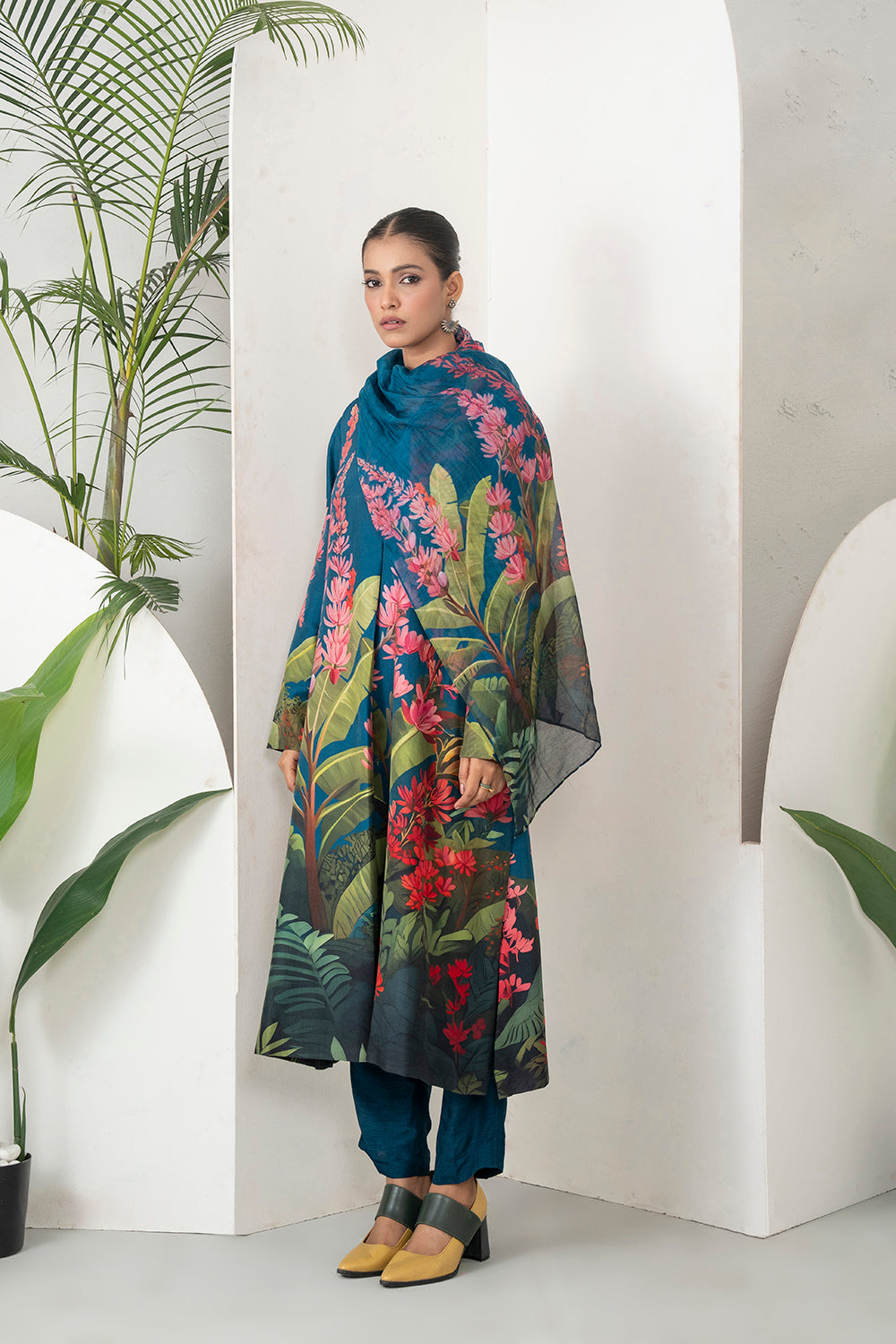 Indigo Silk Chanderi Front-Pleated Tropical Floral Illustration Printed Dress Set (2 PCS)