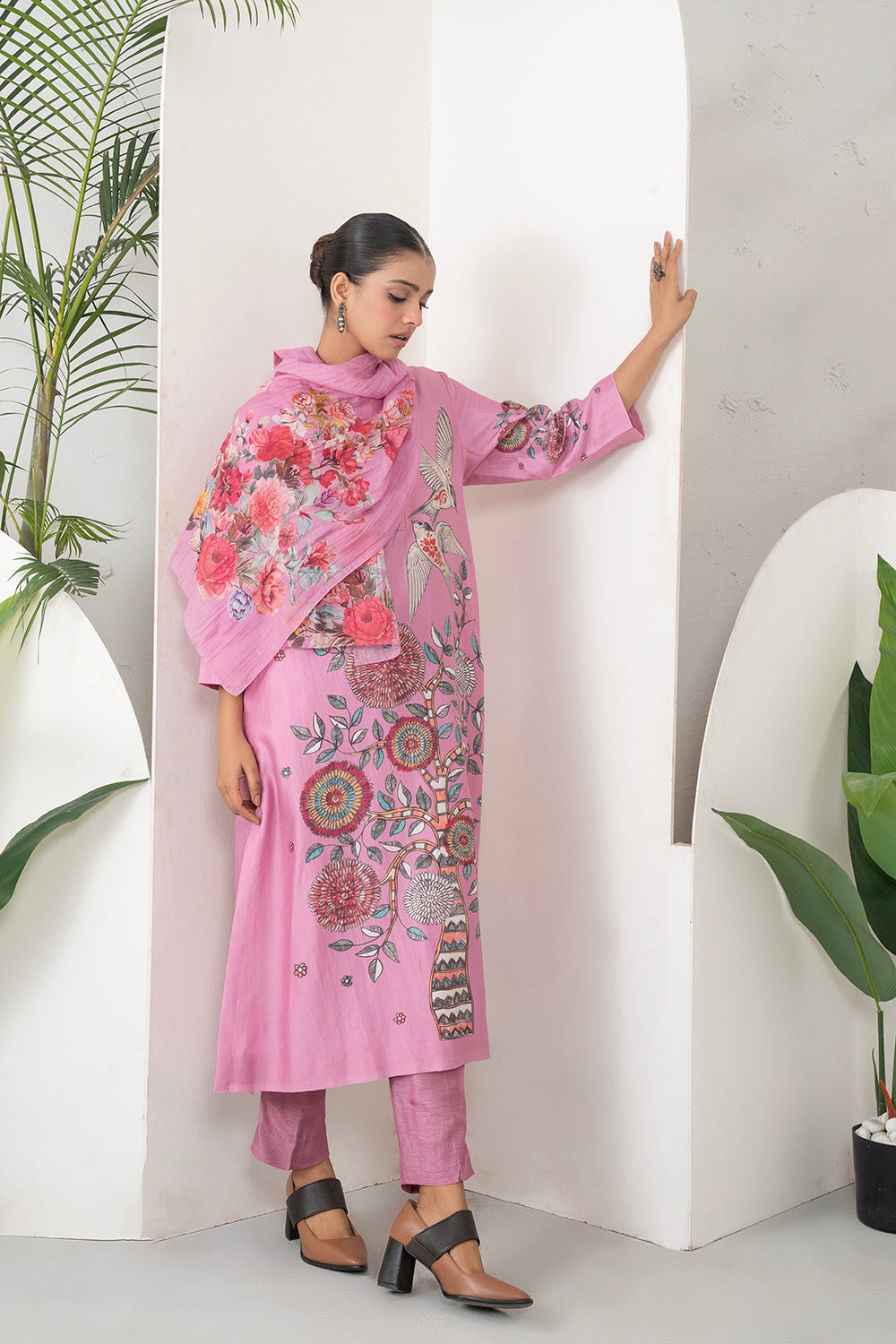 Salmon Pink Silk Chanderi Printed Intricate Bird And Floral Printed Tunic Set (2 PCS)