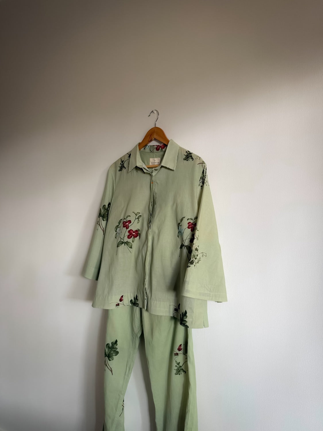 Raha shirt
