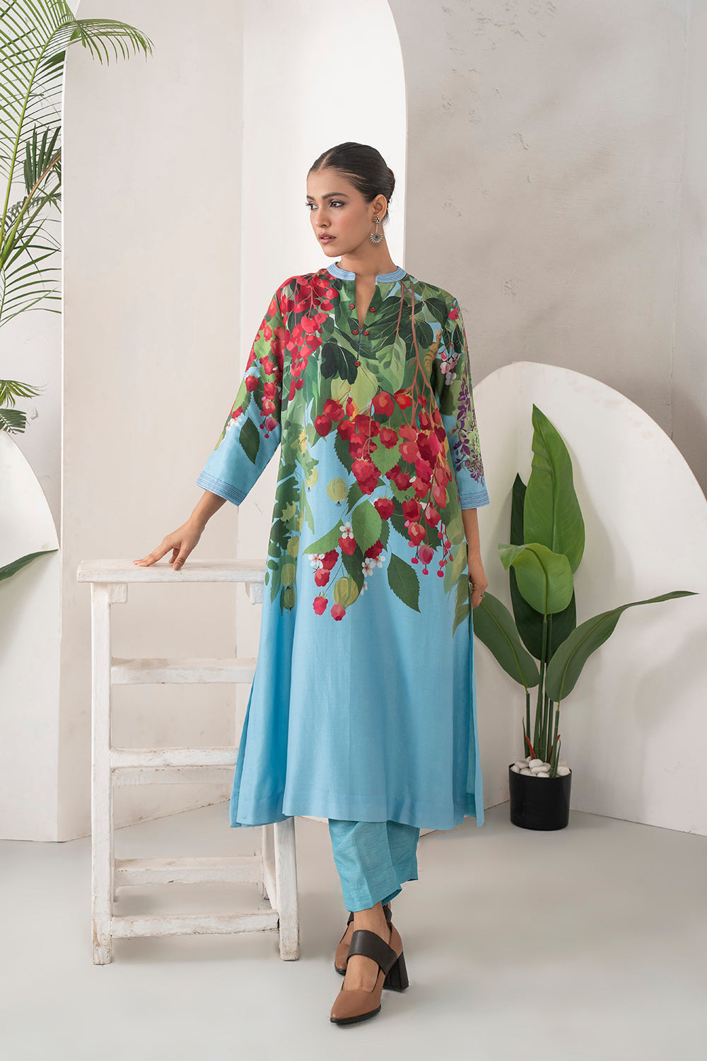 Sky Blue Silk Chanderi Berry And Leaf Illustration Printed Tunic Set (2 PCS)
