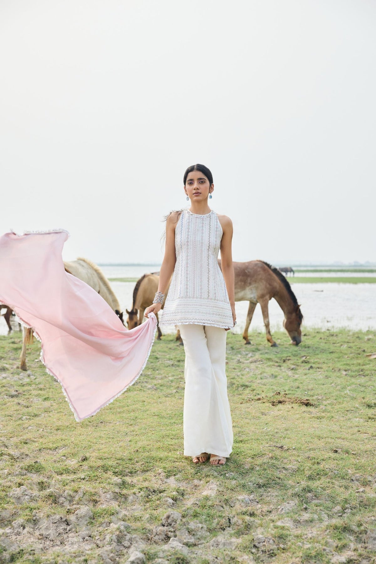 SHORT KURTA PAIRED WITH FLARED PANT AND DUPATTA