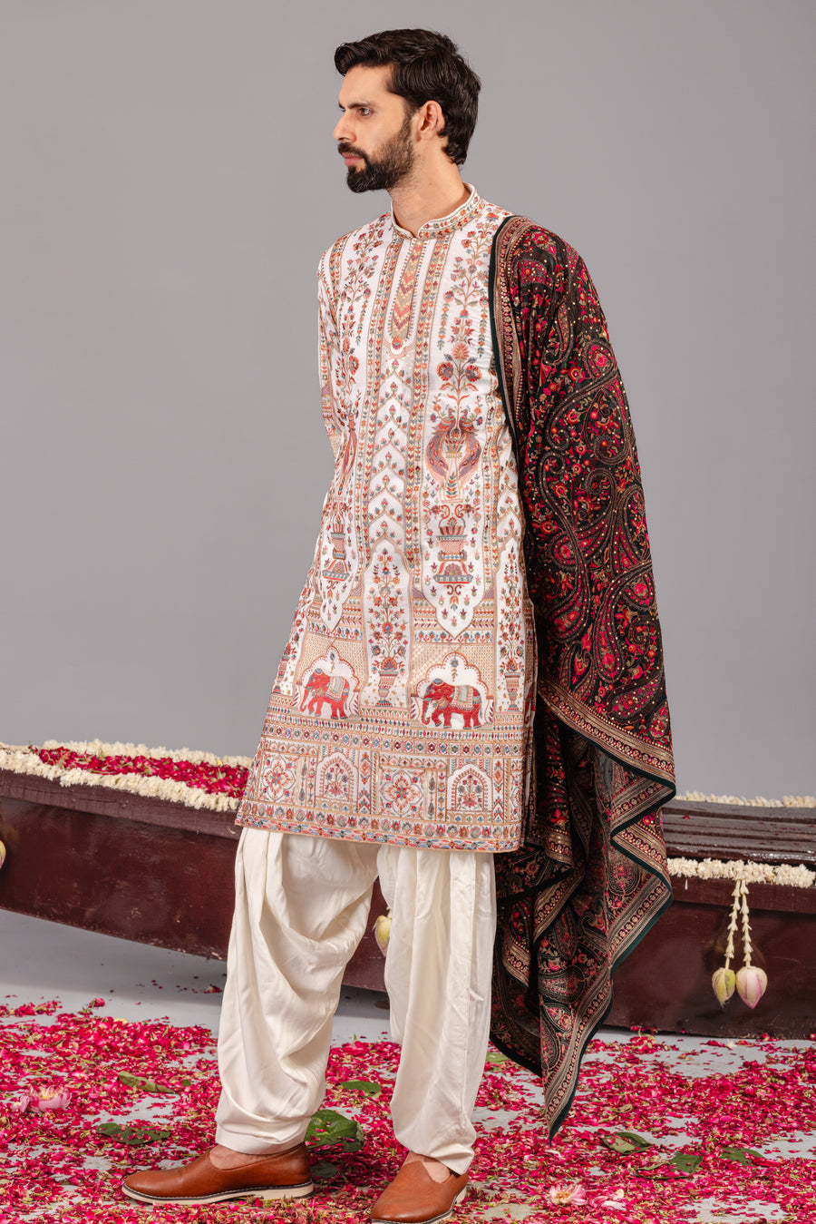 MUGHAL IVORY KURTA SET