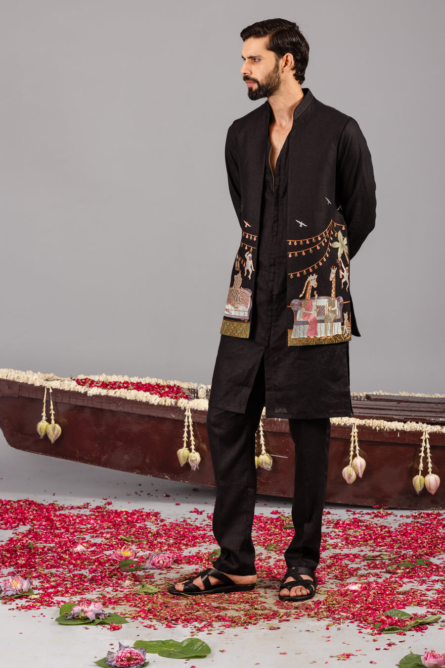 CARNIVAL BLACK FRONT OPEN KURTA JACKET SET