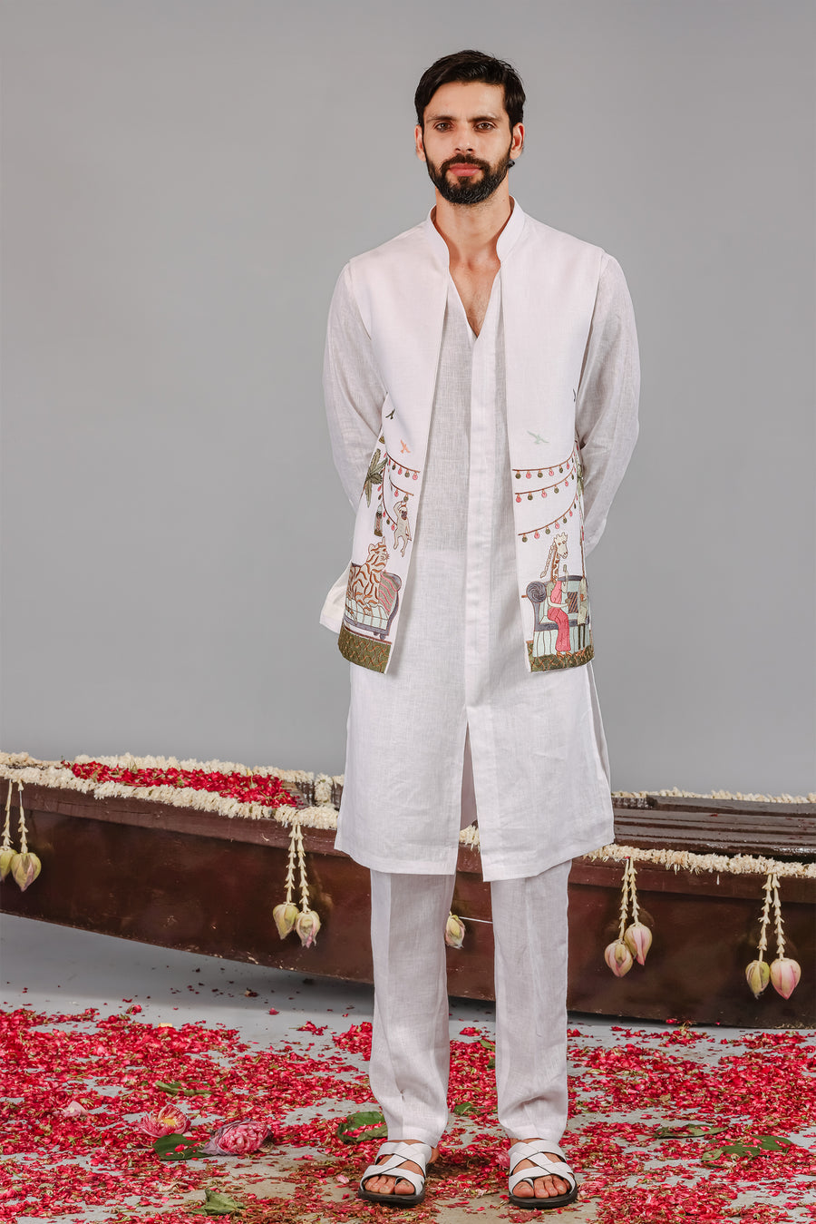 CARNIVAL WHITE FRONT OPEN KURTA JACKET SET