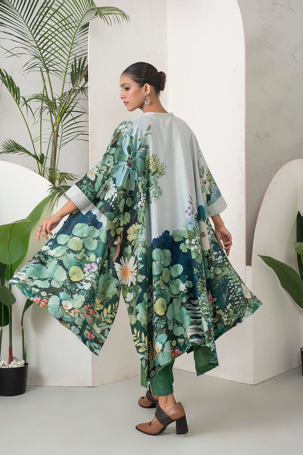 Ivory Silk Chanderi Vivid Garden Illustration Printed Kaftan Set (3 PCS)