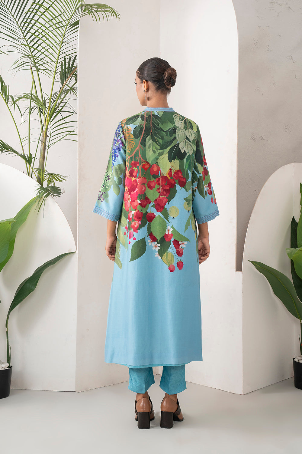 Sky Blue Silk Chanderi Berry And Leaf Illustration Printed Tunic Set (2 PCS)