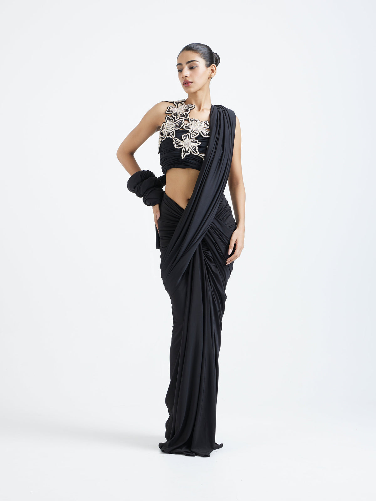 Mansi+ Zardozi overlay + Detachable pallu
