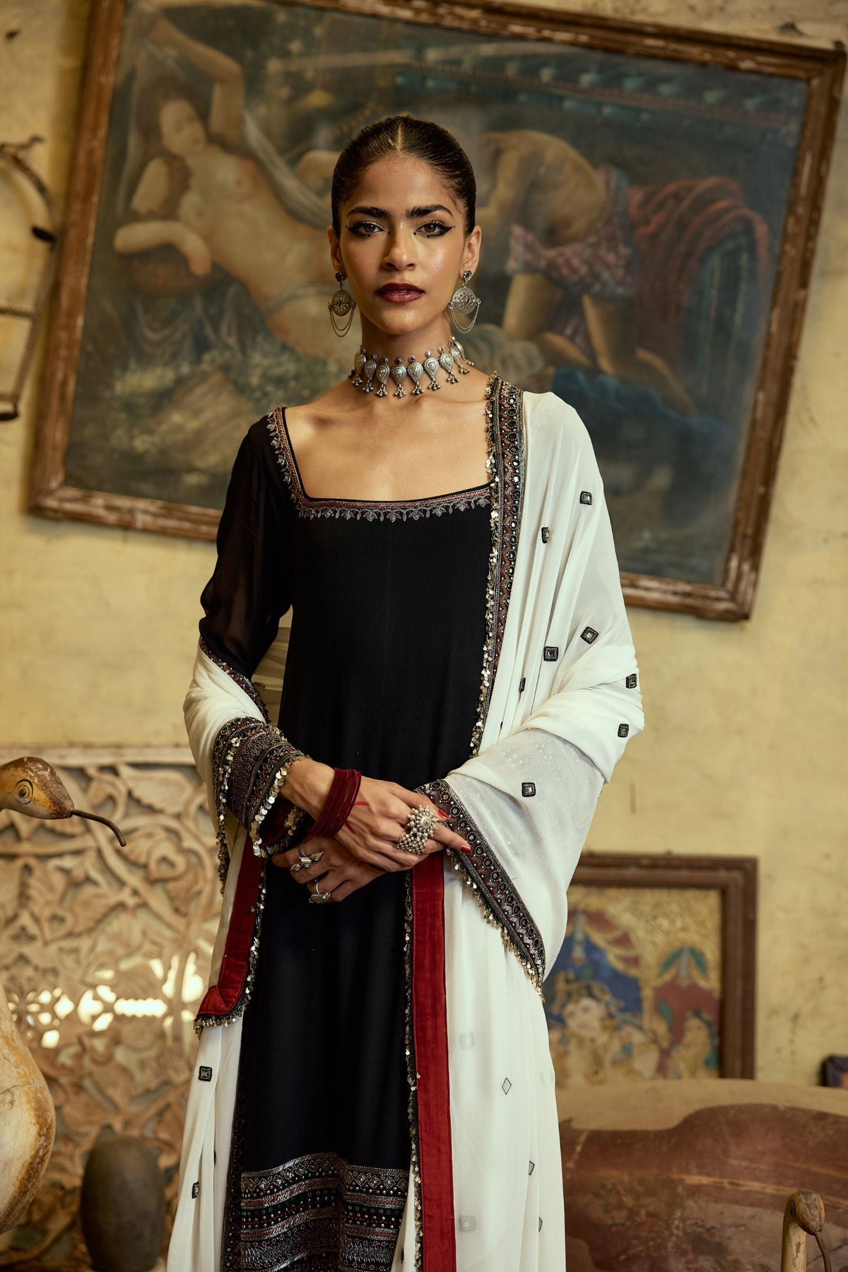 STRAIGHT KURTA WITH CHURIDAR