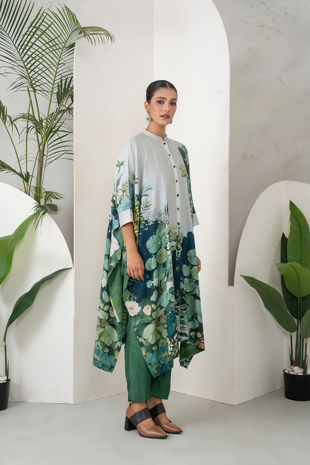 Ivory Silk Chanderi Vivid Garden Illustration Printed Kaftan Set (3 PCS)