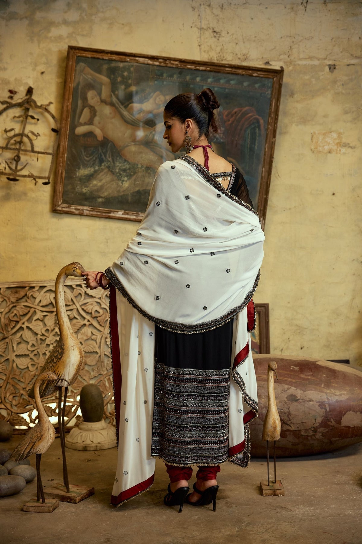 STRAIGHT KURTA WITH CHURIDAR