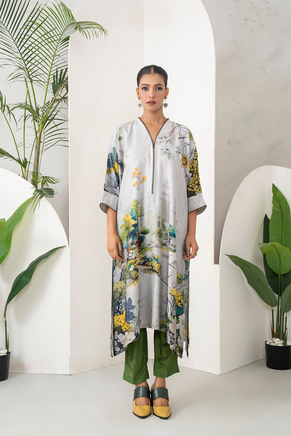 Grey Silk Chanderi Painterly Landscape Printed Zippered Dress Set (2 PCS)