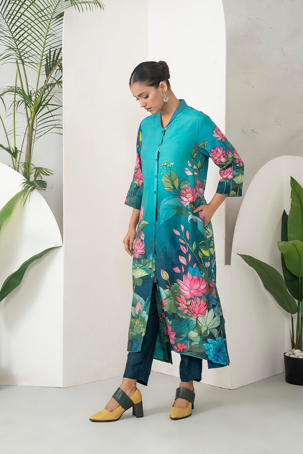 Aqua Fades Into Deep Blue Silk Chanderi Lush Lotus Printed Dress Set (3 PCS)