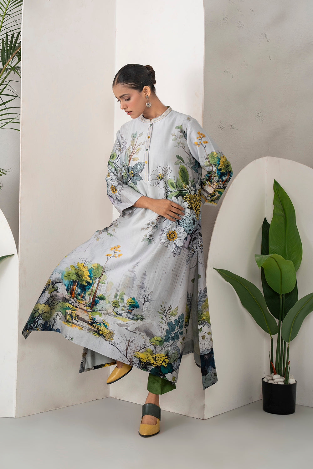 Grey Silk Chanderi Painterly Landscape Printed Tunic Set (2 PCS)