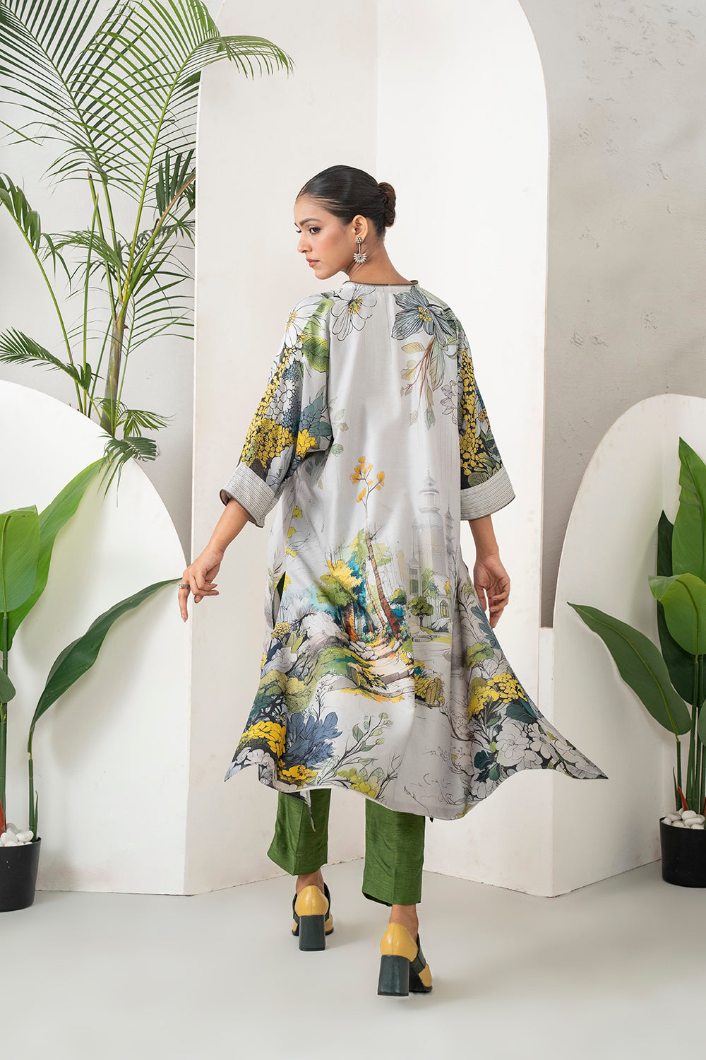 Grey Silk Chanderi Painterly Landscape Printed Zippered Dress Set (2 PCS)