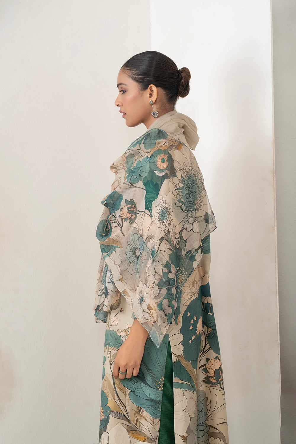 Beige Silk Chanderi Delicate Floral Artwork Printed Tunic Set (2 PCS)
