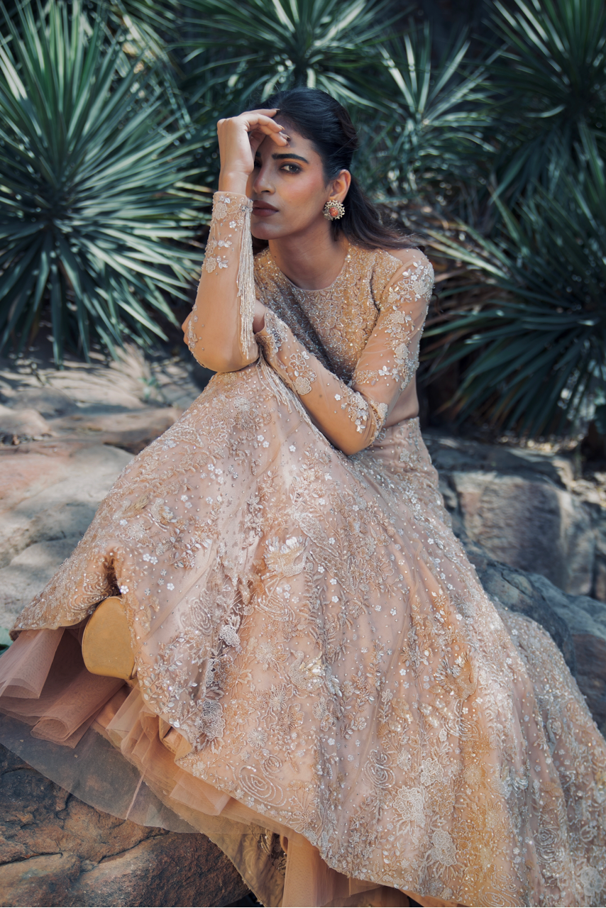 Sandhya Sona Beige Embroidered Fishcut Lehenga set