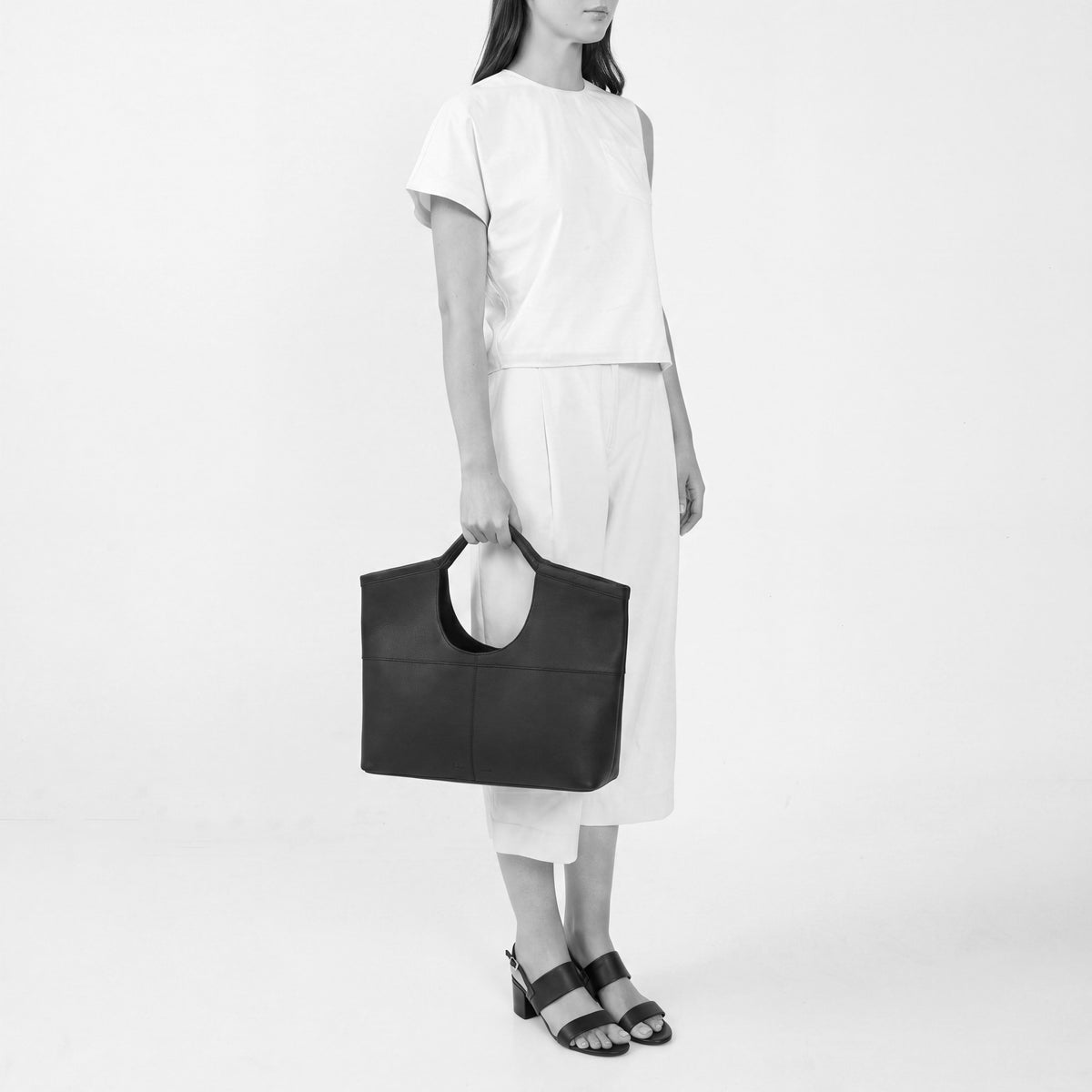ARENDT TOTE PEBBLE