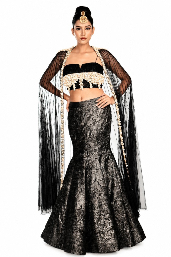Long Cape Blouse with Jakard Skirt