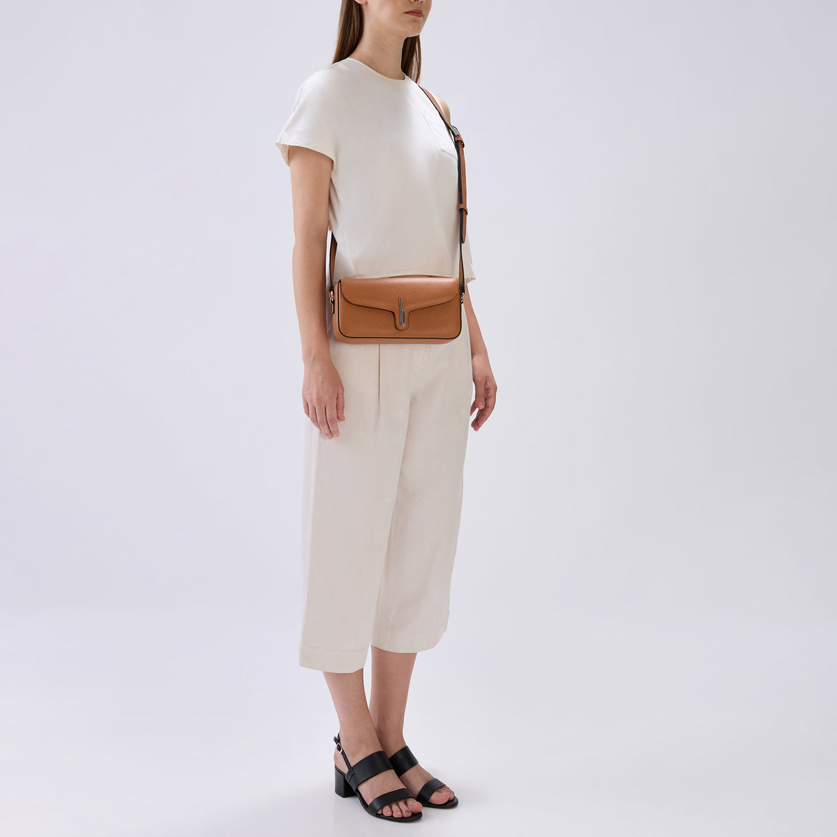 CLAUDIA CROSSBODY