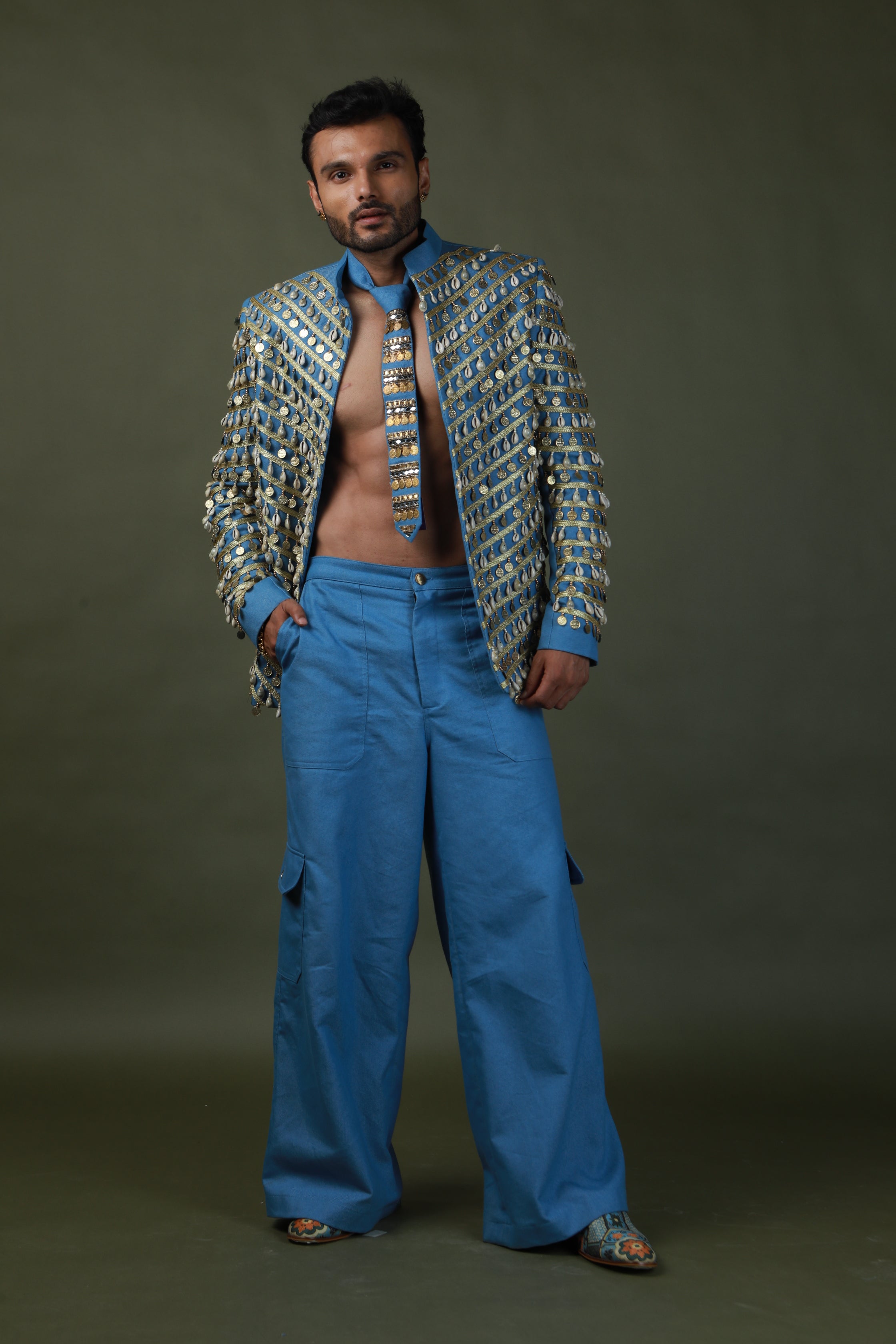 DEVI DRAPE DENIM BLAZER EMBELLISHED WITH COIN AND KODI AND EMBELLISHED TIE WITH DENIM CARGO PANTS