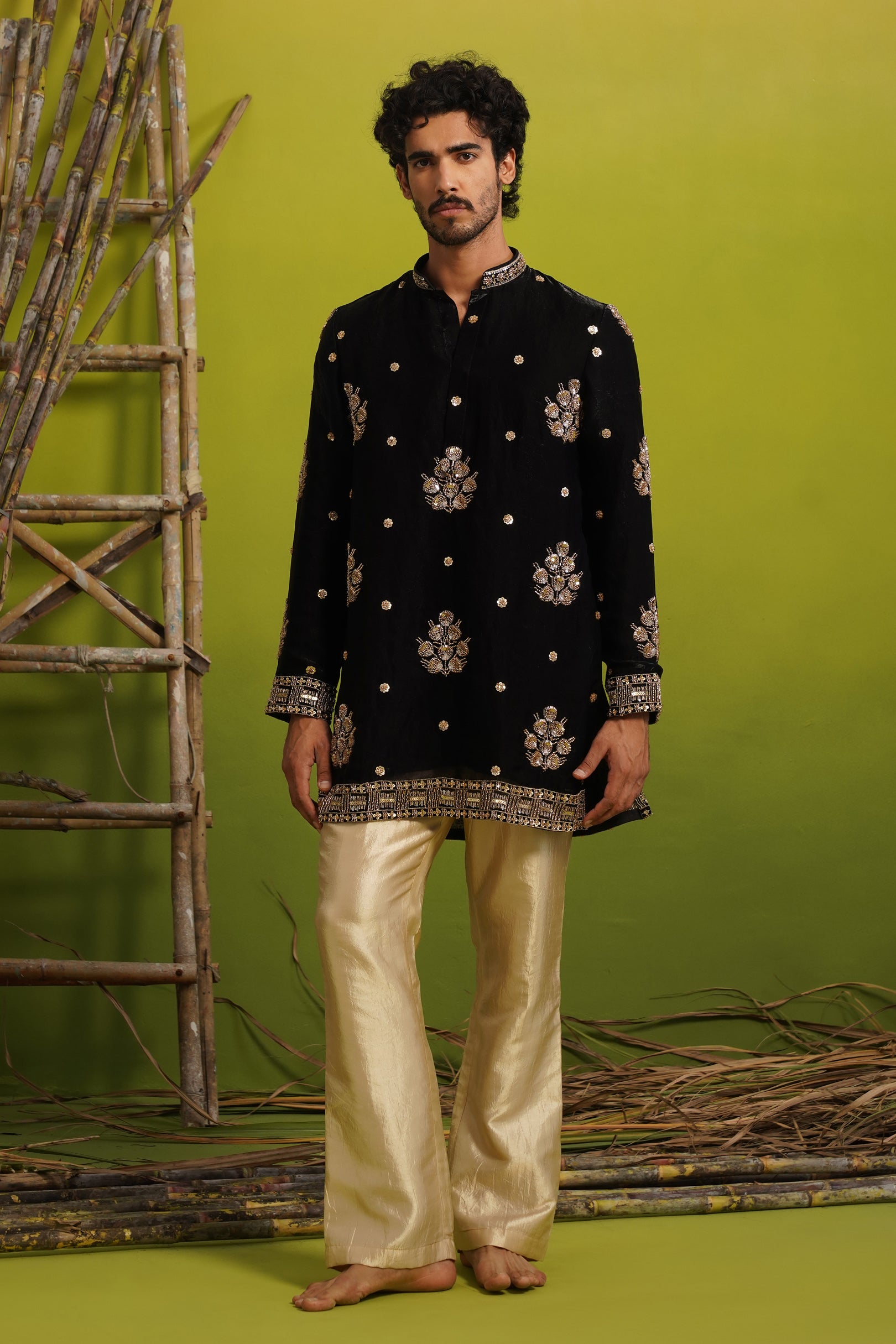TAJ BLACK SHORT KURTA SET