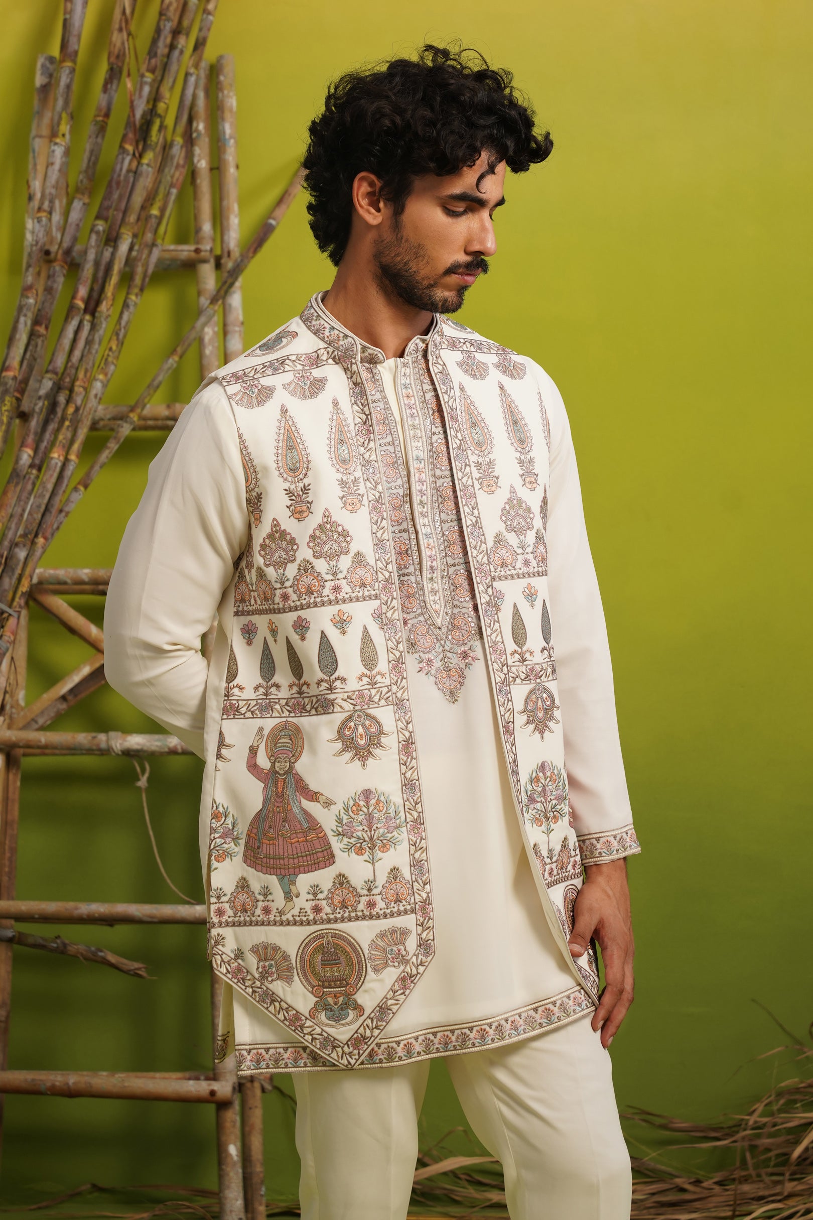 KATHAKALI IVORY SHORT KURTA JACKET SET