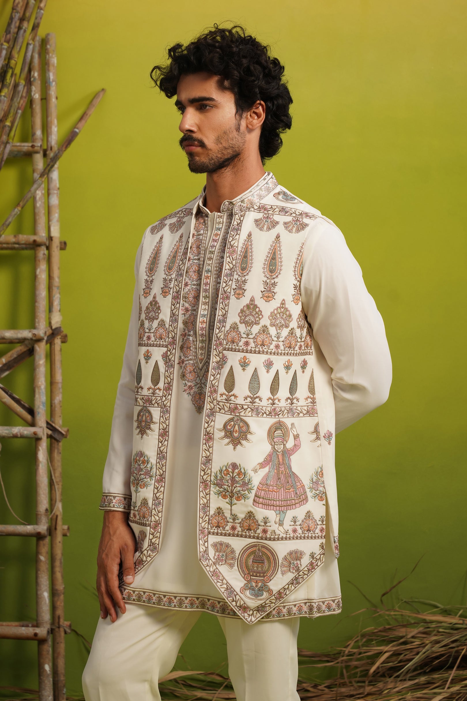 KATHAKALI IVORY SHORT KURTA JACKET SET