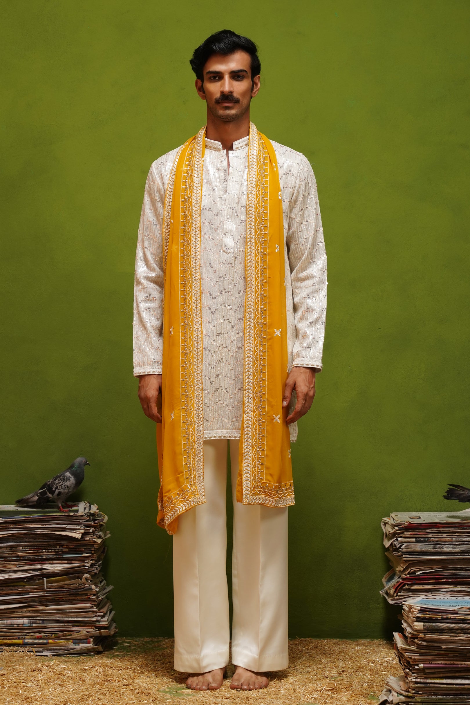 AMBER IVORY SHORT KURTA SET WITH DUPATTA
