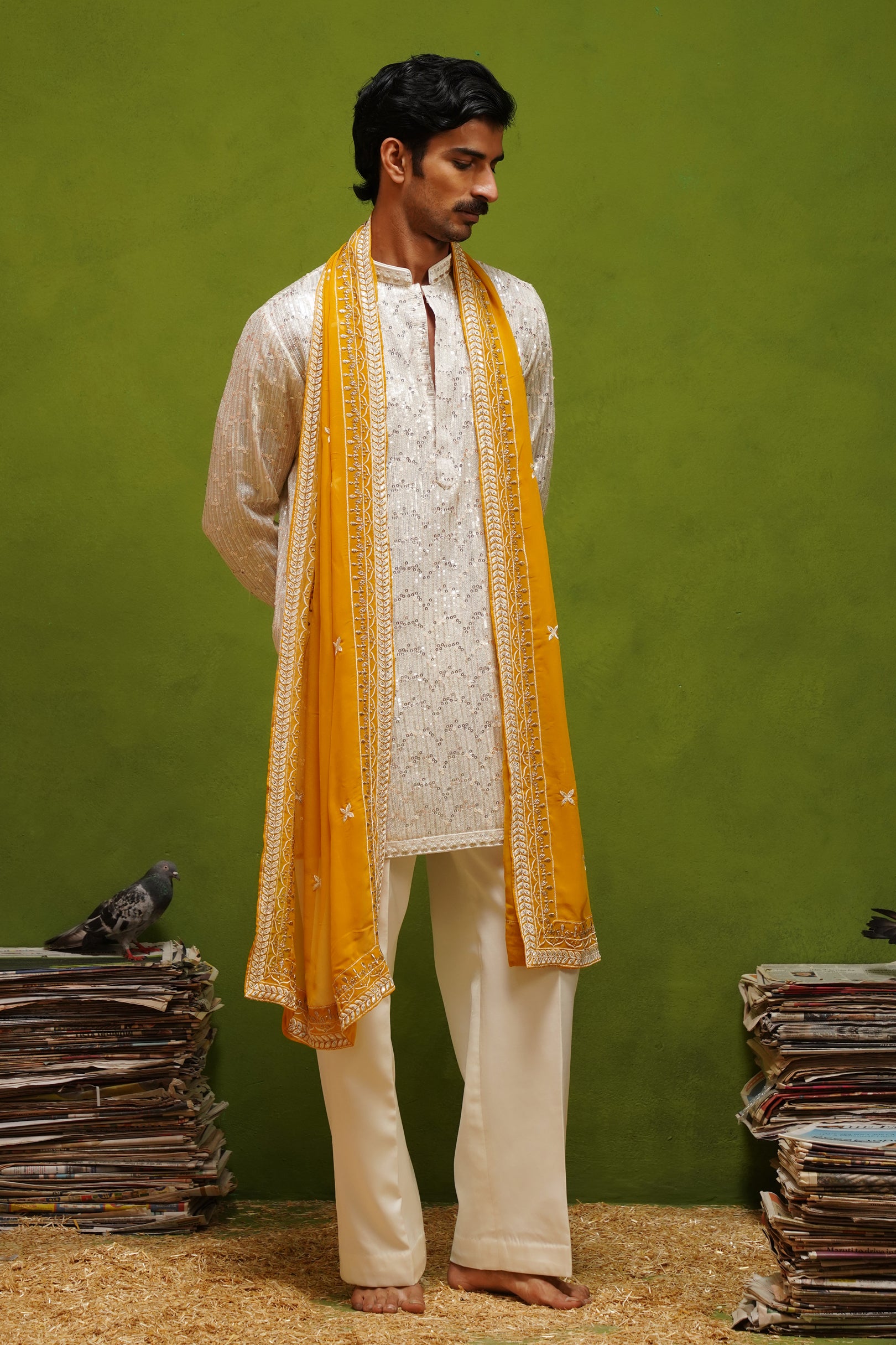 AMBER IVORY SHORT KURTA SET WITH DUPATTA
