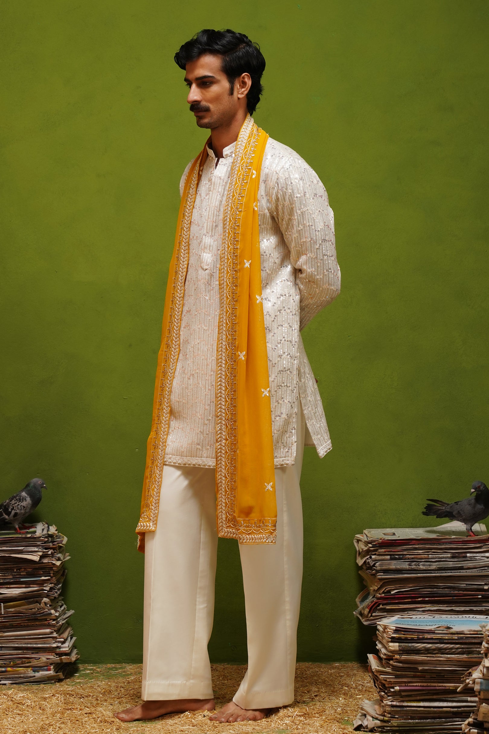 AMBER IVORY SHORT KURTA SET WITH DUPATTA