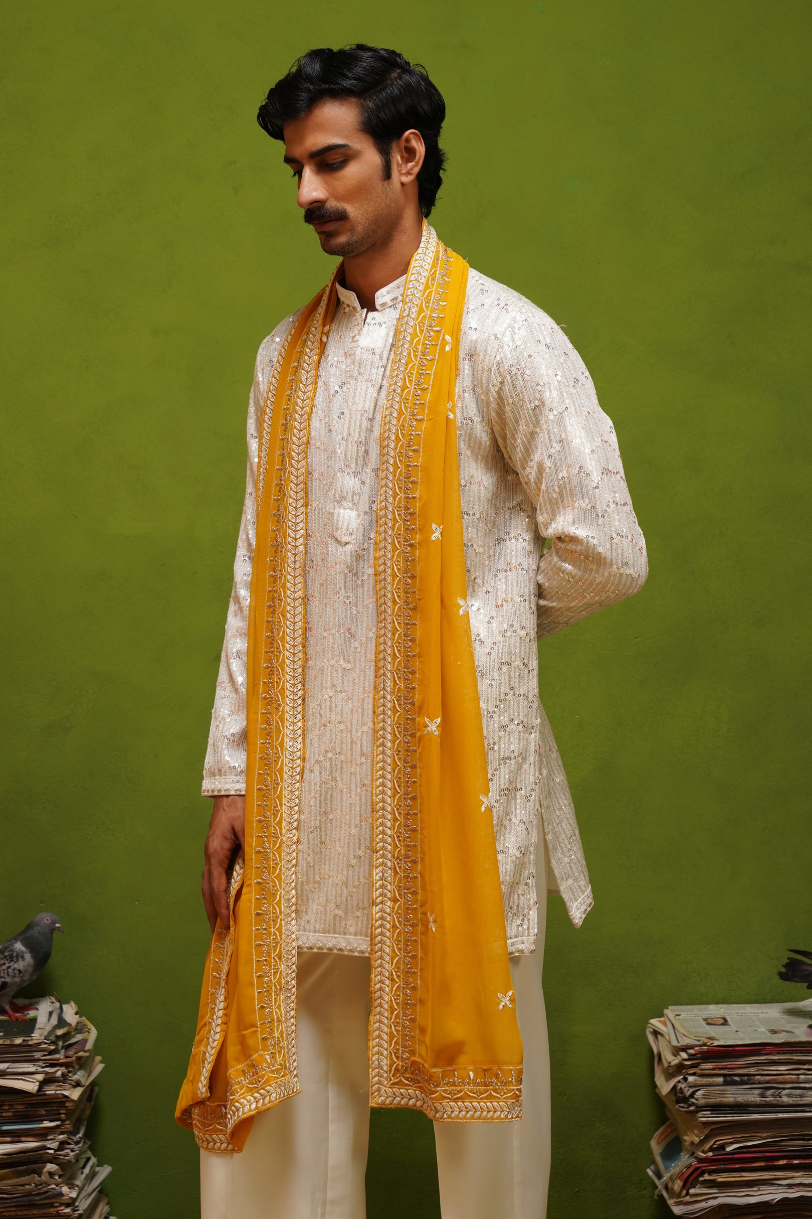 AMBER IVORY SHORT KURTA SET WITH DUPATTA
