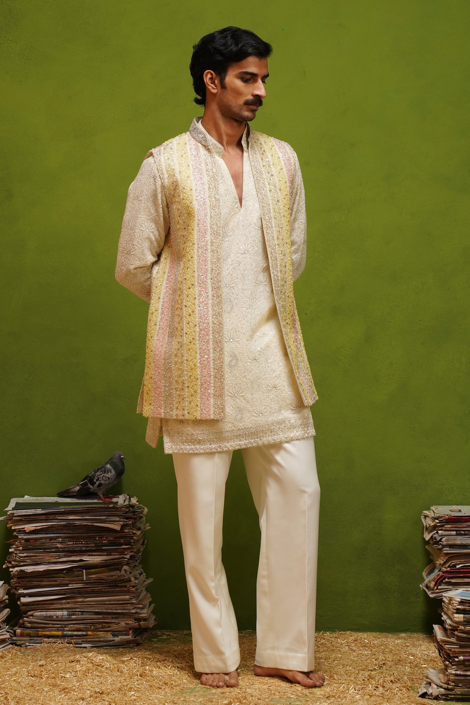 AAFREEN MULTI V NECKSHORT KURTA JACKET SET