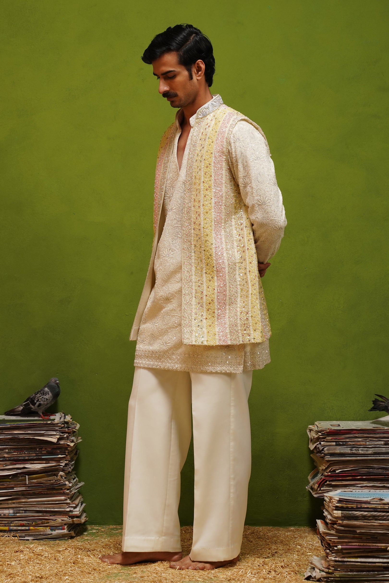 AAFREEN MULTI V NECKSHORT KURTA JACKET SET