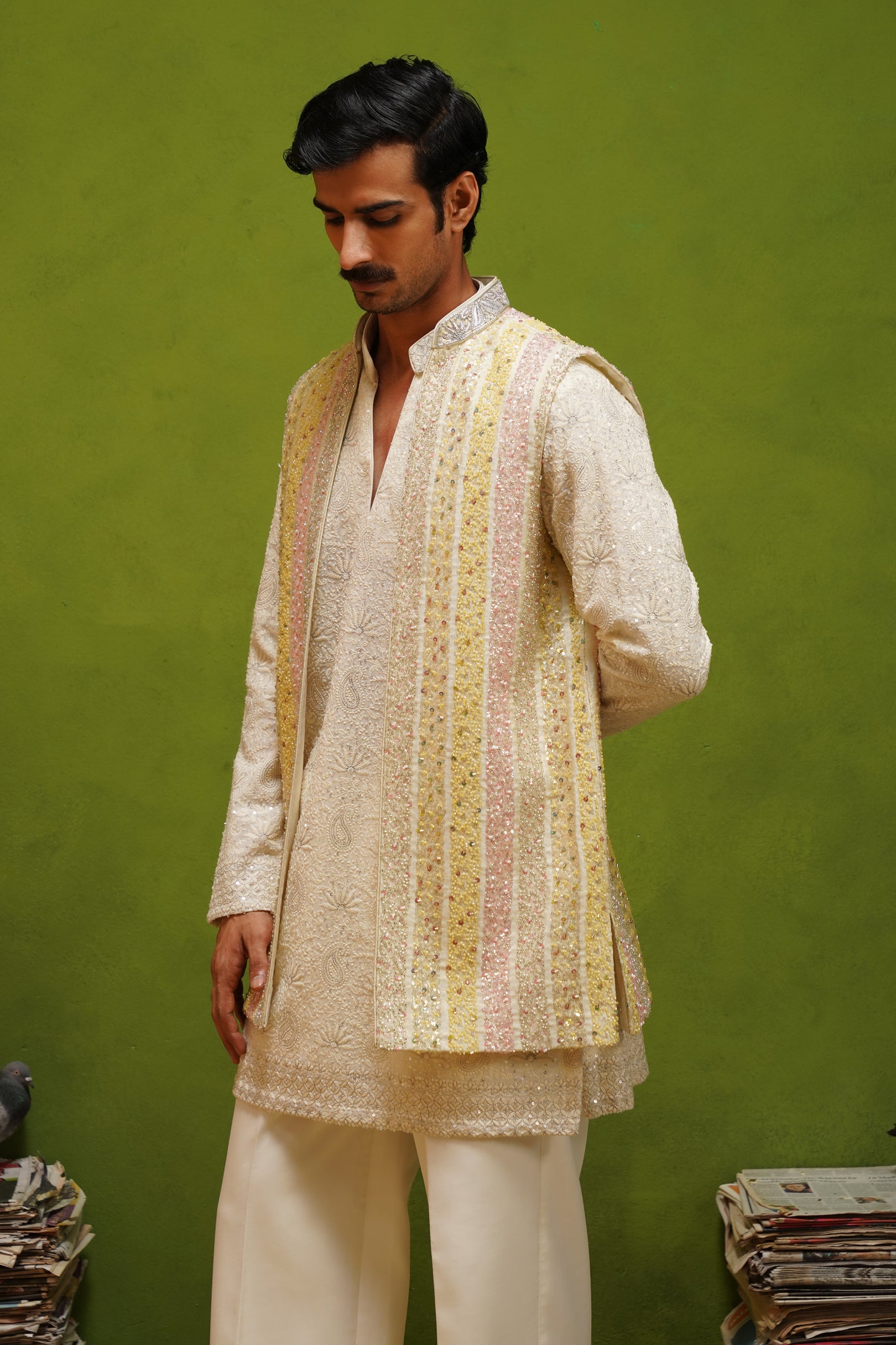 AAFREEN MULTI V NECKSHORT KURTA JACKET SET