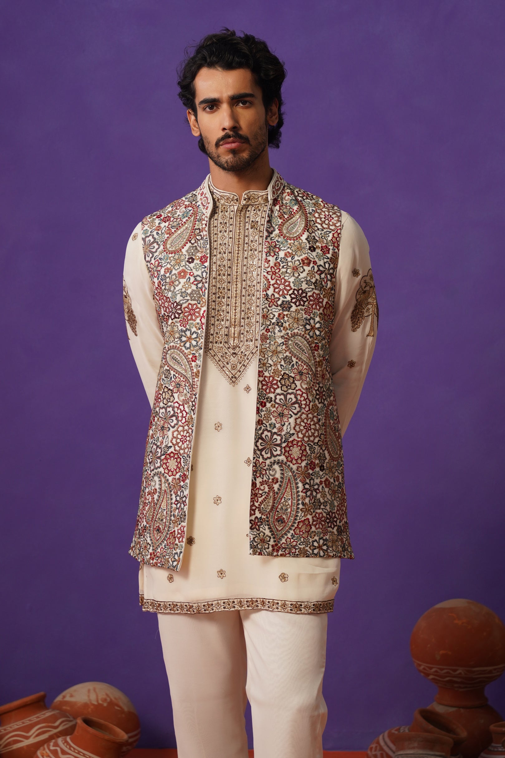 GAGAN IVORY SHORT KURTA JACKET SET