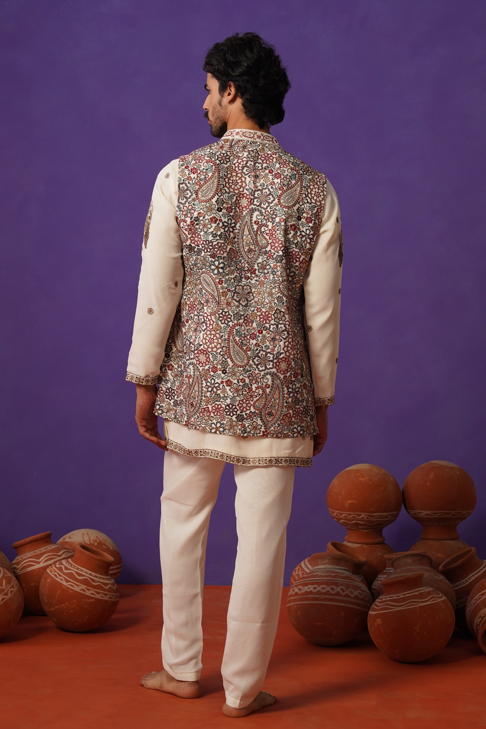 GAGAN IVORY SHORT KURTA JACKET SET