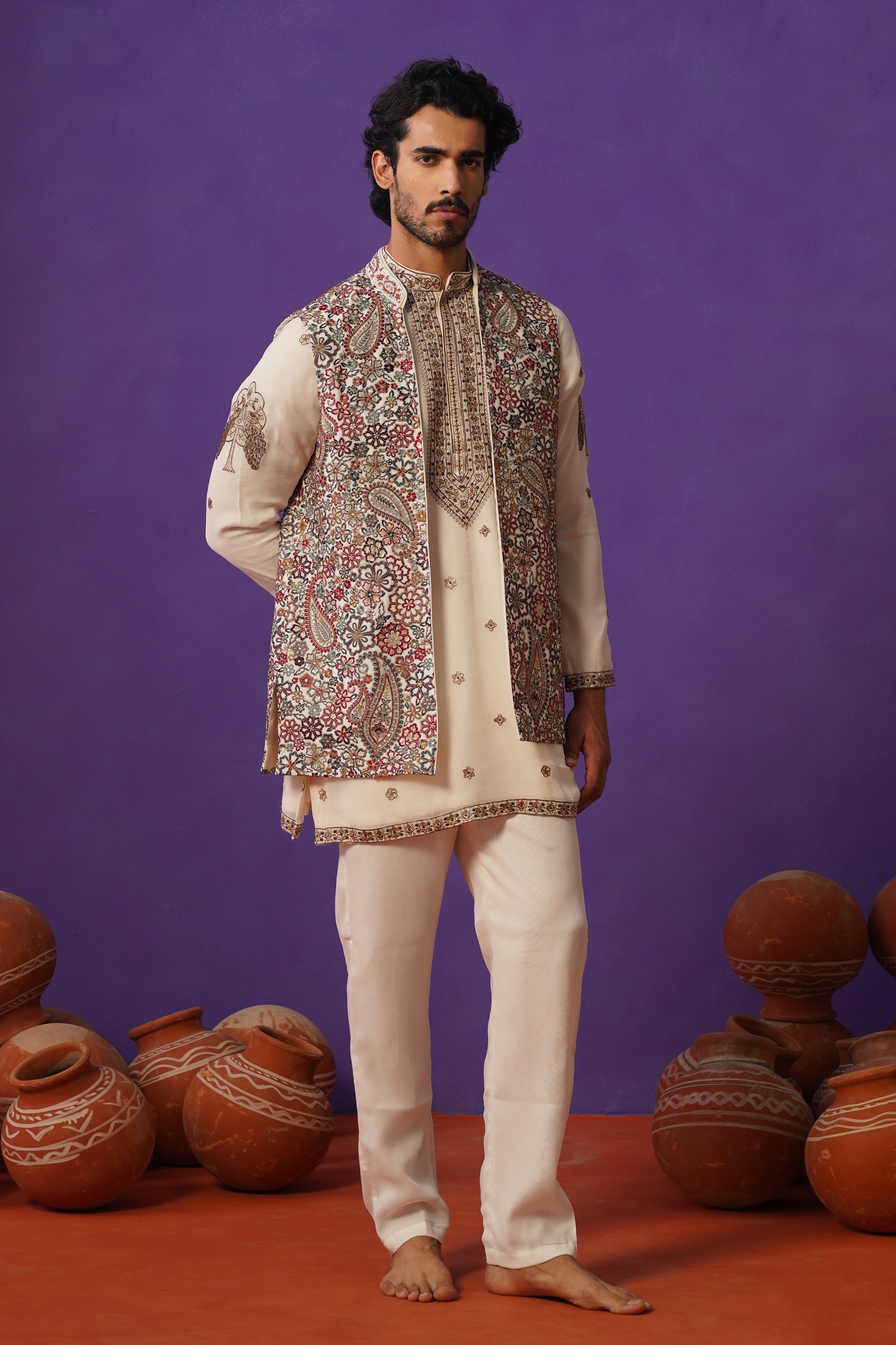 GAGAN IVORY SHORT KURTA JACKET SET
