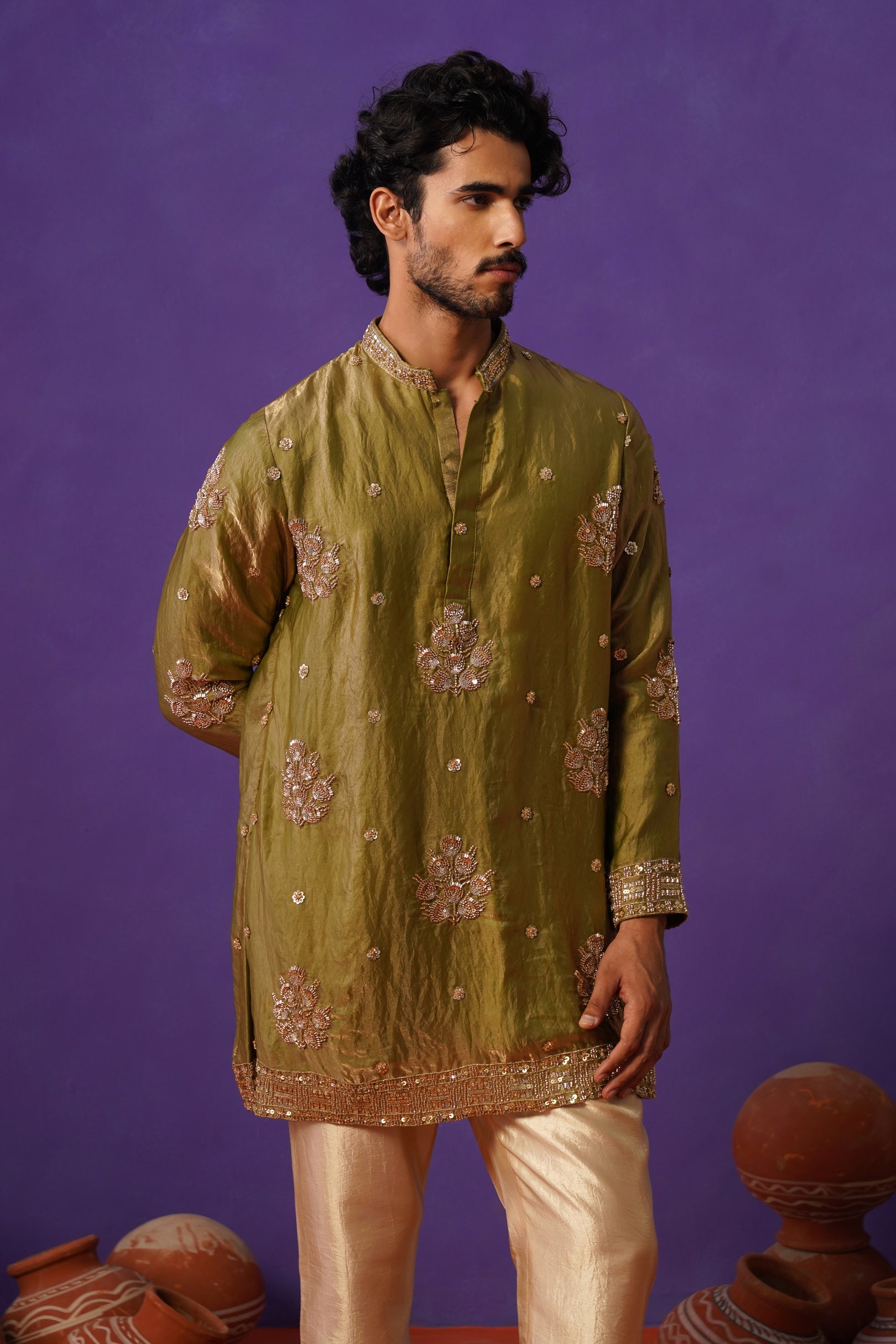 TAJ MEHENDI SHORT KURTA SET