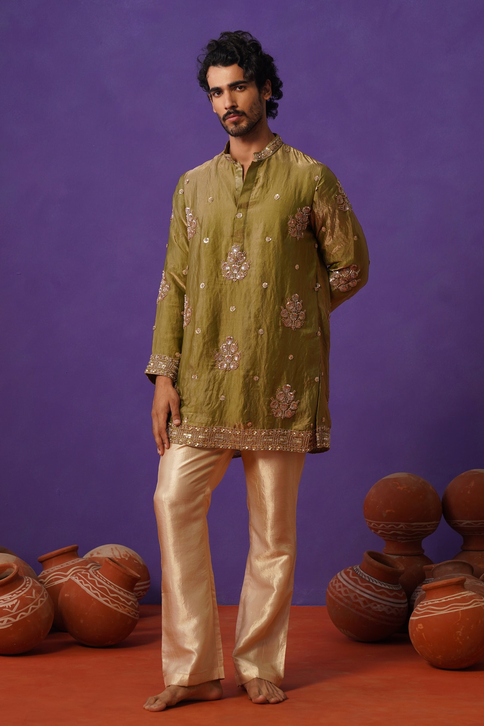 TAJ MEHENDI SHORT KURTA SET
