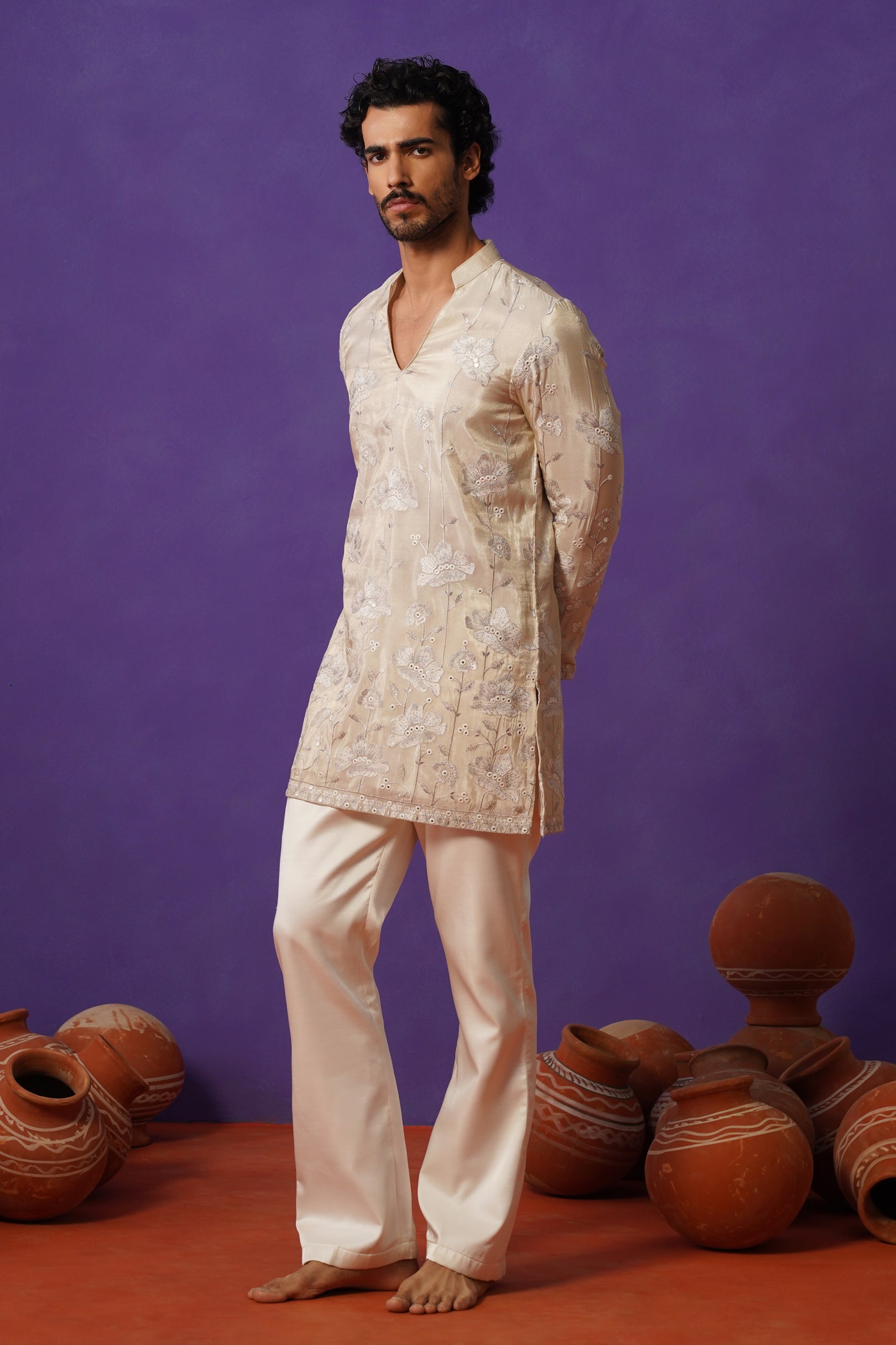 VAYUN CREAM SHORT KURTA SET