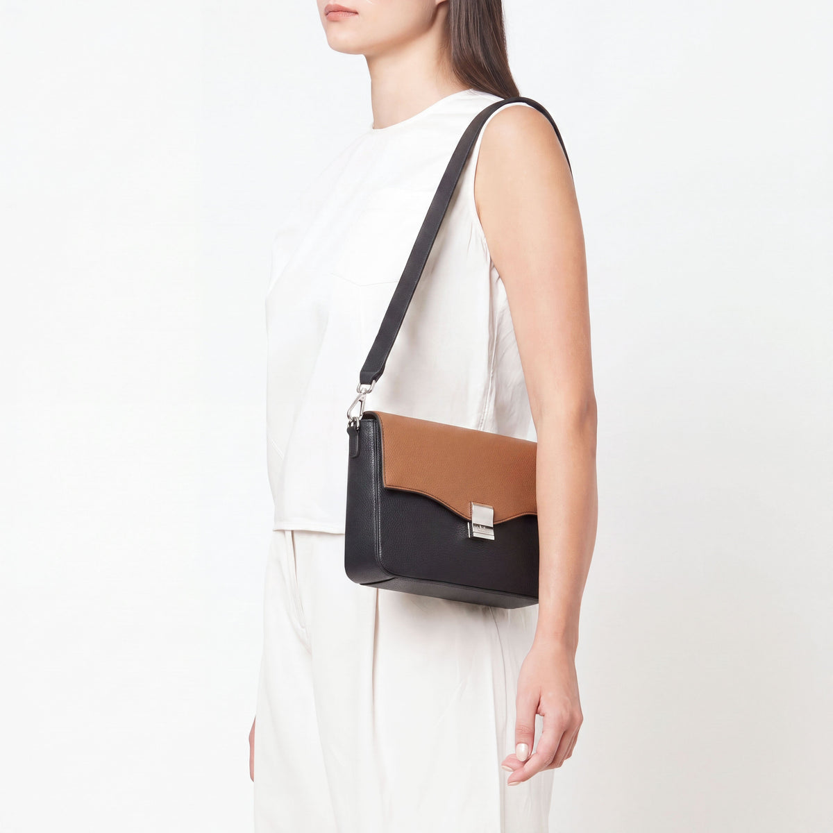 FLAP CROSSBODY SLOUCHY
