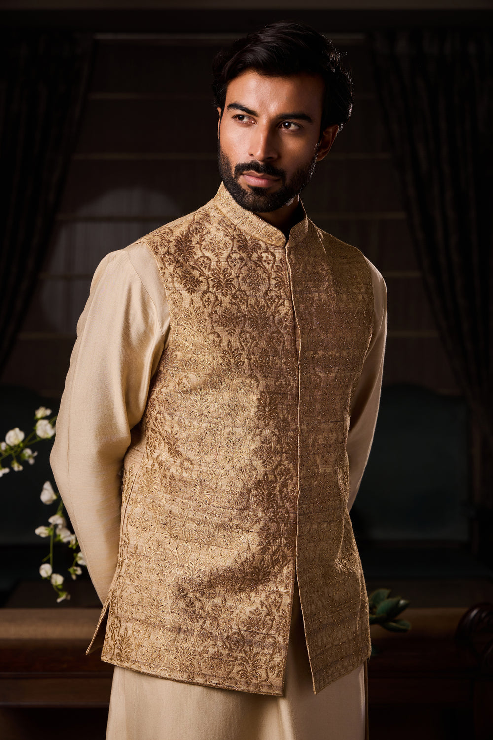 Beige Gicha Tussar Silk Bundi Zari Work Set