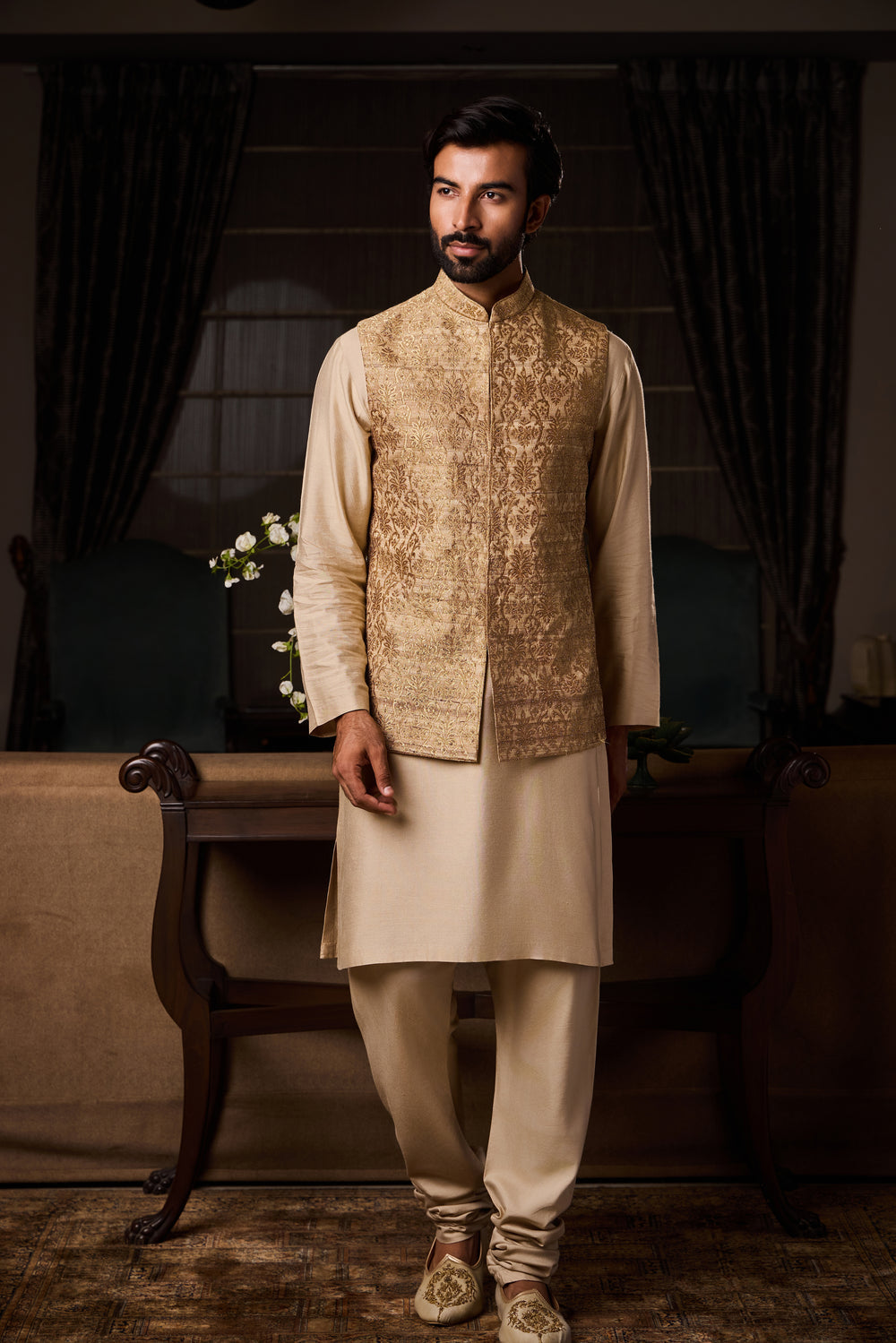 Beige Gicha Tussar Silk Bundi Zari Work Set