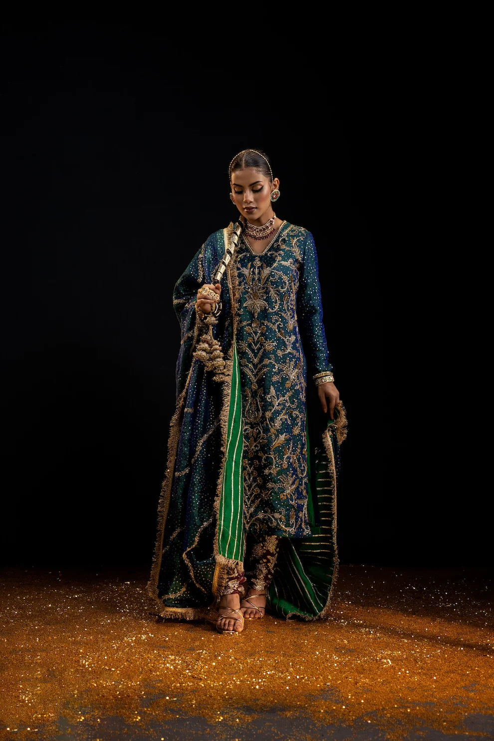 Raisa kurta set