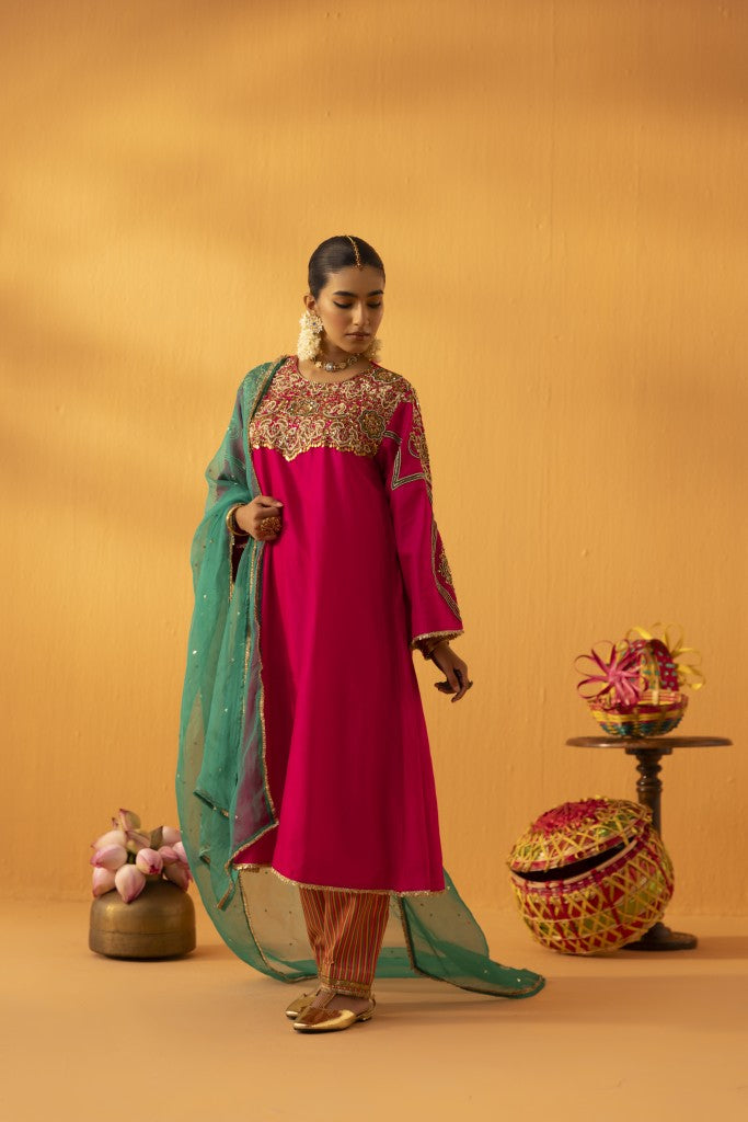 Baagerani rani pink silk embroidered kurta set